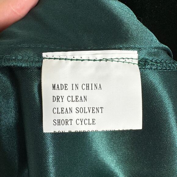 Revelry Tori Velvet Dress in Emerald 4 Halter Neck Open Back Bridesmaid Wedding - Picture 14 of 14